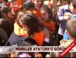 benzerlik - Öğrencilerin Atatürk sevinci Videosu