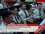 jandarma bandosu - Üniformalı müzisyenler Videosu