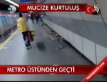 Metro Üstünden Geçti online video izle