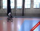 bisiklet - Bisiklet Cambazından İnanılmaz Hareket! Videosu