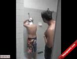 komik video - Duş bir türlü bitmiyor Videosu