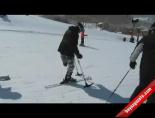 japonya - Tek Bacağıyla Kayak Pistlerinde Bakın Ne Yapıyor Videosu
