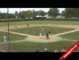 heart - Beyzbol Atıcısı Havadaki Kuşu Böyle Vurdu Videosu
