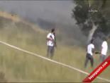 israil - İsrailli Yerleşimciler Sivil Araplara Böyle Silah Sıktı Videosu