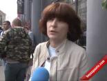 moskova - Rusya’da Eşcinseller Sokakta! Videosu