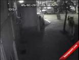 hirsizlik zanlisi - Caminin Önündeki Bankı Böyle Çaldı Videosu