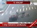 motosiklet kazasi - 5 kişi havaya savruldu Videosu