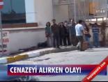 Cenazeyi alırken olay! online video izle