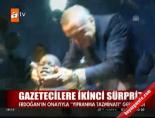 Erdoğan'ın uçağında kutlama online video izle