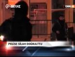 Polise silah doğrulttu