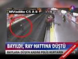 metro istasyonu - Bayıldı, ray hattına düştü Videosu