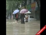 sel afeti - Çin'deki Fitow Tayfunundan 7 Milyon Kişinin Etkilendi Videosu