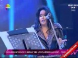 show tv - Bülent Ersoy, Ahmet Kaya'nın 'Kum Gibi' Şarkısını Seslendirdi Videosu