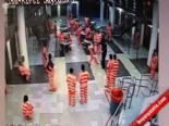 hapishane - Gardiyan Mahkumu Yere Vura Vura Öldürdü Videosu