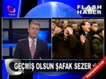 Flash TV Ana Haber Bülteni Şafak Sezer İle Dalga Geçti 