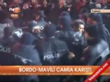 Bordo-mavili camia karıştı 