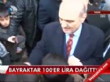 erdogan bayraktar - Bayraktar 100'er lira dağıttı  Videosu