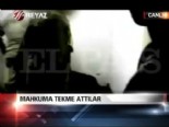 ispanyol askerler - Mahkuma tekme attılar  Videosu
