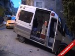 cihangir - Beyoğlu'nda Ambulans yolu kapatınca vatandaşlar öfkelendi  Videosu