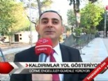 gorme engelliler - Kaldırımlar yol gösteriyor  Videosu