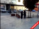kadina dayak - Sokak Ortasında Genç Kızı Böyle Dövdü!  Videosu