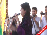 pervin buldan - HDP'li Pervin Buldan Konuşması Sırasında Bayıldı  Videosu