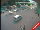Muş'ta Trafik Kazaları MOBESE Kameralarına Yansıdı 