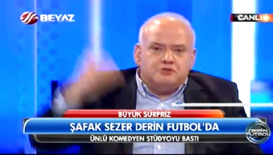 Ahmet Çakar, FIFA sekreterine patladı!''Öküz..'' 