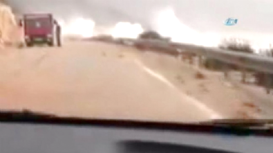 asiri yagis - Antalya'da Aşırı Yağış ve Şiddetli Rüzgar Kaş-Demre-Finike Yollarını Kapattı!  Videosu