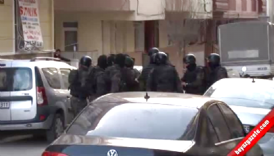 bahcelievler - İstanbul'da polise silahlı saldırı Videosu