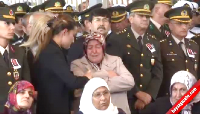 Şehit cenazesinde Atatürk gerginliği