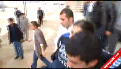 idris baluken - Silvan'a girmek isteyen HDP'li gruba polis müdahale etti Videosu