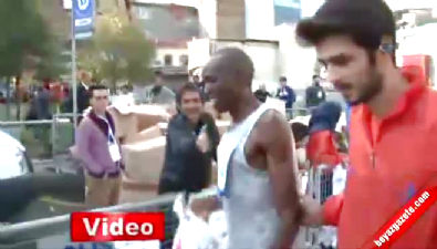 vodafone - 15 kilometre yarışında zafer Kenyalı Cheruiyot'un !  Videosu