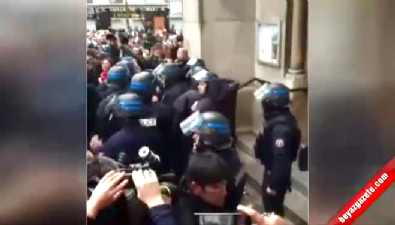 paris - Fransız Polisinden Kiliseye Baskın  Videosu