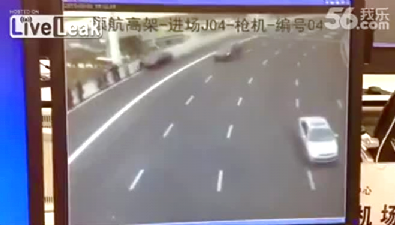 trafik kazasi - Çin'de akılalmaz kaza: 9 ölü 27 yaralı  Videosu