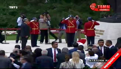 Atatürk Anıtı'nda tören ! 