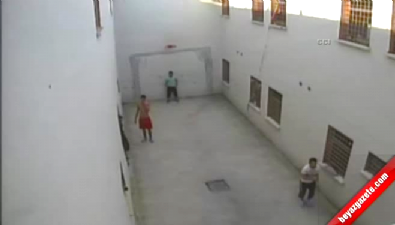 agir ceza mahkemesi - 15 yaşındaki gencin öldüğü dayak kamerada  Videosu