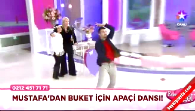 evleneceksen gel - Evleneceksen Gel Mustafa'dan Apaçi Dansı  Videosu