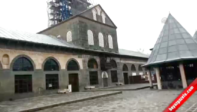 diyarbakir - Cami hoparlöründen teröristlere 'teslim ol' çağrısı Videosu