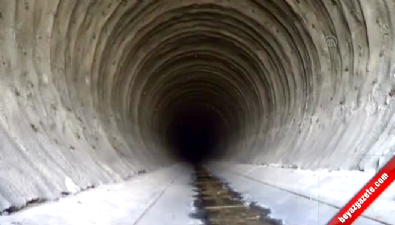 Türkiye'nin en uzun demiryolu tünelinde çalışmalar hızlanacak  Videosu