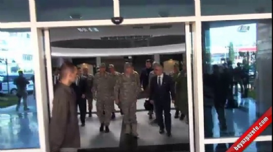 kara kuvvetleri komutani - Genelkurmay Başkanı Hulusi Akar Şanlıurfa’da  Videosu