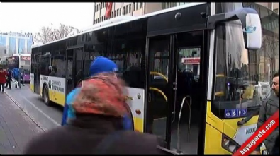 okmeydani - Küçük çocuğun İETT otobüsünde yaşadığı dehşet kamerada  Videosu