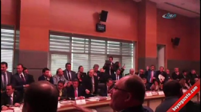 anayasa komisyonu - CHP'li vekiller işi yokuşa sürmeye devam ediyor  Videosu