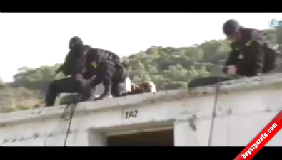 jandarma genel komutanligi - Teröristlere korku salan gözü pek komandolar!  Videosu