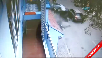 kadin surucu - Yanlış yöne giren kadın sürücü dehşet saçtı  Videosu