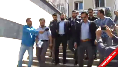 Onur Özbizerdik için yakalama kararı çıktı 