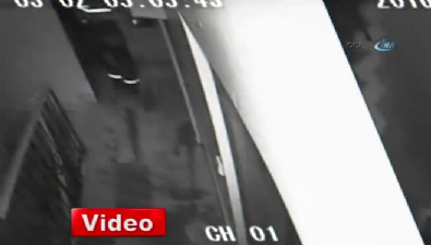 cinayet ani - Travesti Şeker Buse'nin cinayeti güvenlik kamerasında  Videosu