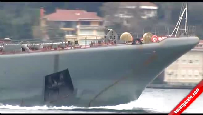Rus Savaş Gemisi İstanbul Boğazı’ndan Geçti