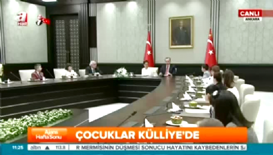 CumhurBaşkanı Erdoğan koltuğunu devrederken konuştu 
