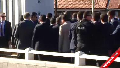 Başbakan Davutoğlu ve Melih Gökçek eski milletvekili Emin Acar'ın cenazesine katıldı
